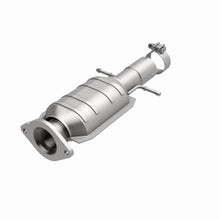Load image into Gallery viewer, MagnaFlow Exhaust Products 51913 OEM Grade Direct-Fit Catalytic Converter for Select Chevrolet Malibu, Pontiac G6, Saturn Aura