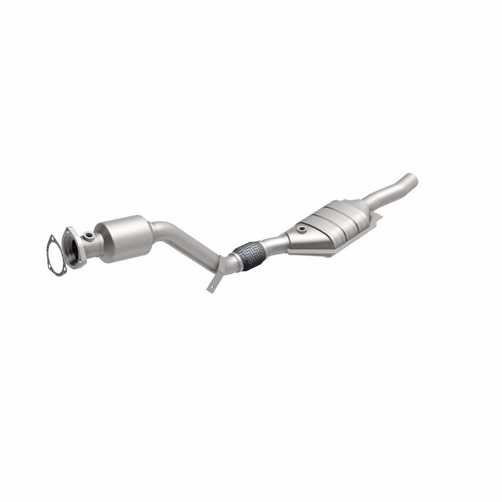 MagnaFlow Exhaust Products 51589 OEM Grade Direct-Fit Catalytic Converter for Select Audi A6, Audi A6 Quattro, Volkswagen Passat