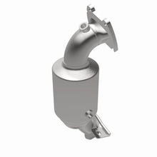Load image into Gallery viewer, MagnaFlow Exhaust Products 22-160 OEM Grade Manifold Catalytic Converter for Select Chrysler 200, Jeep Cherokee