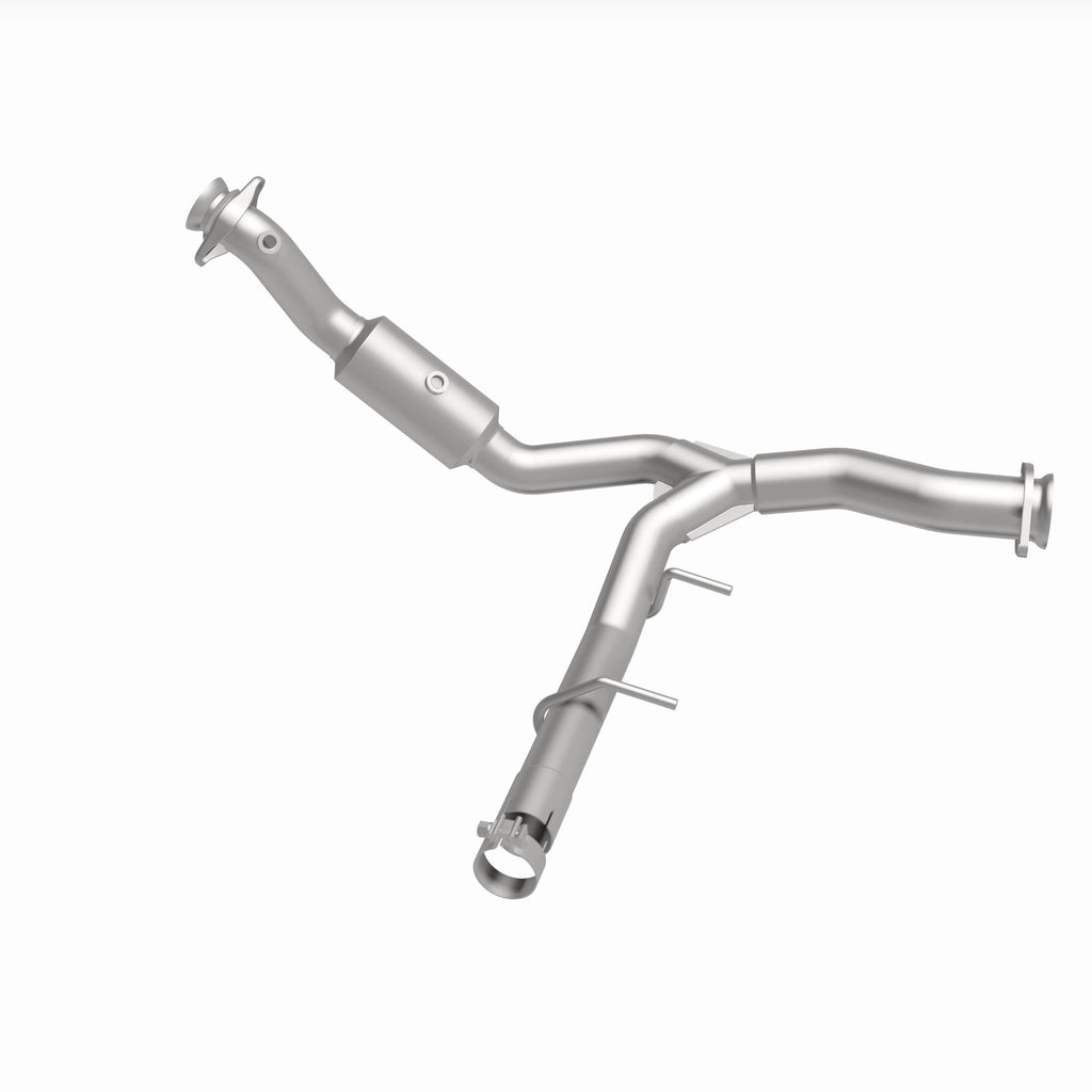 MagnaFlow Exhaust Products 21-528 OEM Grade Direct-Fit Catalytic Converter for Select Ford Expedition, Lincoln Navigator