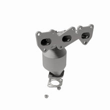 Load image into Gallery viewer, MagnaFlow Exhaust Products 51187 OEM Grade Manifold Catalytic Converter for Select Hyundai Azera, Hyundai Sonata, Kia Amanti