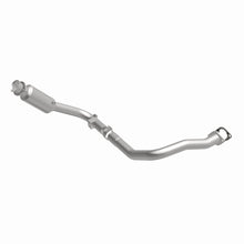 Load image into Gallery viewer, MagnaFlow Exhaust Products 21-532 OEM Grade Direct-Fit Catalytic Converter for Select Land Rover LR4, Land Rover Range Rover Sport