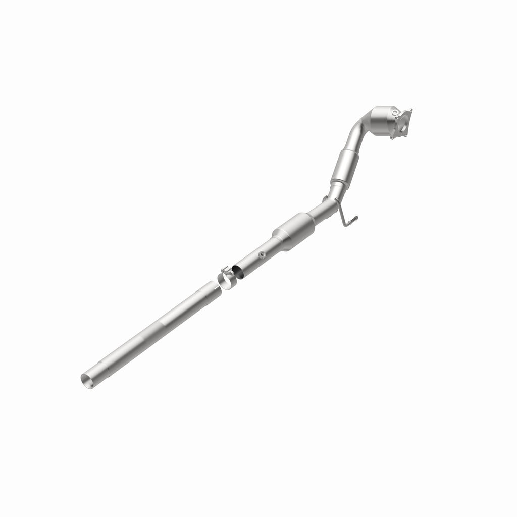 MagnaFlow Exhaust Products 52281 OEM Grade Direct-Fit Catalytic Converter for Select Volkswagen Beetle, Volkswagen CC, Volkswagen Jetta, Volkswagen Passat