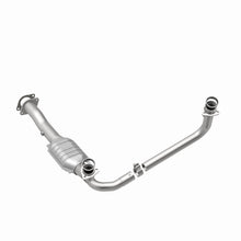 Load image into Gallery viewer, MagnaFlow Exhaust Products 4451457 California CARB Direct-Fit Catalytic Converter for Select Chevrolet C1500, Chevrolet C2500, Chevrolet K1500, Chevrolet K2500, GMC C1500, GMC C2500, GMC K1500, GMC K2500