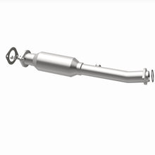Load image into Gallery viewer, MagnaFlow Exhaust Products 5592215 California CARB Direct-Fit Catalytic Converter for Select INFINITI QX56, Nissan Armada, Nissan TITAN