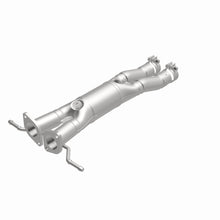 Load image into Gallery viewer, MagnaFlow Exhaust Products 21-020 OEM Grade Direct-Fit Catalytic Converter for Select Ford Flex, Ford Taurus, Lincoln MKS, Lincoln MKT