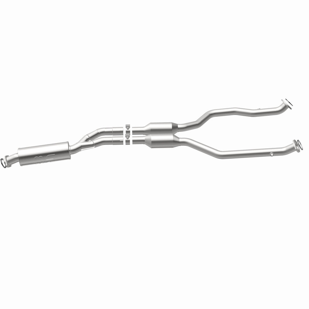 MagnaFlow Exhaust Products 21-071 OEM Grade Direct-Fit Catalytic Converter for Select Lexus IS250