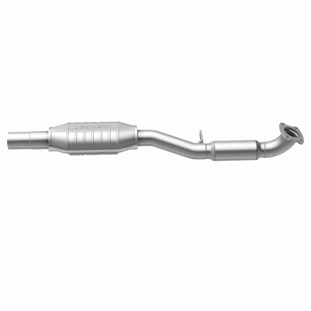 MagnaFlow Exhaust Products 49528 OEM Grade Direct-Fit Catalytic Converter for Select Volvo S40, Volvo V40