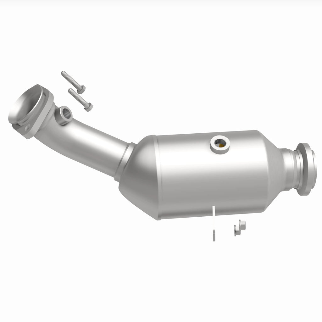 MagnaFlow Exhaust Products 21-682 OEM Grade Direct-Fit Catalytic Converter for Select Mercedes-Benz C400, Mercedes-Benz C43 AMG, Mercedes-Benz C450 AMG, Mercedes-Benz E43 AMG, Mercedes-Benz E450, Mercedes-Benz GLC43 AMG