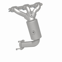 Load image into Gallery viewer, MagnaFlow Exhaust Products 51061 OEM Grade Manifold Catalytic Converter for Select Chrysler Pacifica, Chrysler Sebring, Chrysler Town &amp; Country, Dodge Avenger, Dodge Grand Caravan, Dodge Journey, Volkswagen Routan