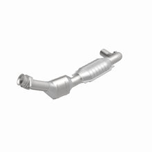 Load image into Gallery viewer, MagnaFlow Exhaust Products 49429 OEM Grade Direct-Fit Catalytic Converter for Select Ford E-150, Ford E-150 Club Wagon, Ford E-150 Econoline, Ford E-150 Econoline Club Wagon, Ford E-250, Ford E-250 Econoline