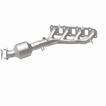 Load image into Gallery viewer, MagnaFlow Exhaust Products 290035 OEM Grade Manifold Catalytic Converter for Select INFINITI QX80, Nissan Armada, Nissan NV2500, Nissan NV3500, Nissan TITAN, Nissan TITAN XD