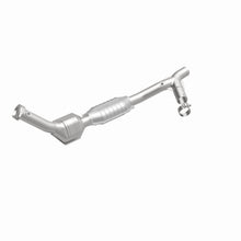 Load image into Gallery viewer, MagnaFlow Exhaust Products 23322 HM Grade Direct-Fit Catalytic Converter for Select Ford Expedition, Ford F-150, Ford F-250, Lincoln Navigator