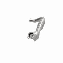 Load image into Gallery viewer, MagnaFlow Exhaust Products 24440 HM Grade Direct-Fit Catalytic Converter for Select Ford Expedition