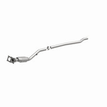 Load image into Gallery viewer, MagnaFlow Exhaust Products 4451279 California CARB Direct-Fit Catalytic Converter for Select Chrysler Town &amp; Country, Dodge Caravan, Dodge Grand Caravan, Plymouth Grand Voyager, Plymouth Voyager