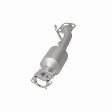 Load image into Gallery viewer, MagnaFlow Exhaust Products 52690 OEM Grade Direct-Fit Catalytic Converter for Select Chevrolet City Express, Nissan NV200
