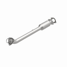 Load image into Gallery viewer, MagnaFlow Exhaust Products 5592602 California CARB Direct-Fit Catalytic Converter for Select Nissan Frontier, Suzuki Equator