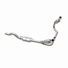Load image into Gallery viewer, MagnaFlow Exhaust Products 447241 California CARB Direct-Fit Catalytic Converter for Select Dodge Dakota