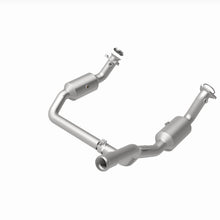 Load image into Gallery viewer, MagnaFlow Exhaust Products 280656 OEM Grade Direct-Fit Catalytic Converter for Select Chevrolet Silverado 1500, Chevrolet Silverado LTD, Chevrolet Suburban, Chevrolet Tahoe, GMC Sierra 1500, GMC Sierra Limited, GMC Yukon, GMC Yukon XL