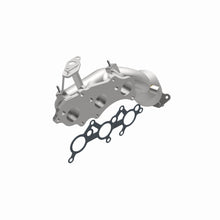 Load image into Gallery viewer, MagnaFlow Exhaust Products 5582431 California CARB Manifold Catalytic Converter for Select Toyota 4Runner, Toyota FJ Cruiser