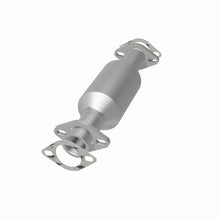 Load image into Gallery viewer, MagnaFlow Exhaust Products 3391619 California CARB Direct-Fit Catalytic Converter for Select Suzuki Sidekick