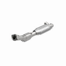 Load image into Gallery viewer, MagnaFlow Exhaust Products 447133 California CARB Direct-Fit Catalytic Converter for Select Ford F-150, Ford F-250