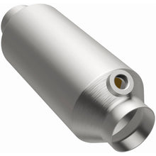 Load image into Gallery viewer, MagnaFlow Exhaust Products 3322035 California CARB Universal Catalytic Converter for Select Audi 100, Audi 200, Audi 80, Audi 90, Mercury Cougar, Nissan 200SX, Volkswagen Corrado, Volkswagen Golf, Volkswagen Jetta, Volkswagen Passat, Volkswagen Quantum