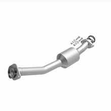 Load image into Gallery viewer, MagnaFlow Exhaust Products 6511689 California CARB Direct-Fit Catalytic Converter for Select Nissan NV200