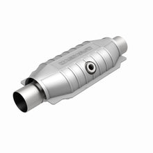 Load image into Gallery viewer, MagnaFlow Exhaust Products 447256 California CARB Universal Catalytic Converter for Select Ford E-150, Ford E-150 Club Wagon, Ford E-150 Econoline, Ford E-150 Econoline Club Wagon, Ford E-250, Ford E-250 Econoline, Ford Expedition, Ford F-150, Ford