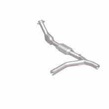 Load image into Gallery viewer, MagnaFlow Exhaust Products 447180 California CARB Direct-Fit Catalytic Converter for Select Ford E-150 Econoline, Ford E-150 Econoline Club Wagon, Ford E-250 Econoline