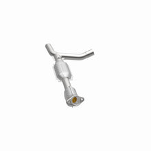 Load image into Gallery viewer, MagnaFlow Exhaust Products 447159 California CARB Direct-Fit Catalytic Converter for Select Ford E-150, Ford E-150 Club Wagon, Ford E-150 Econoline, Ford E-150 Econoline Club Wagon, Ford E-250, Ford E-250 Econoline