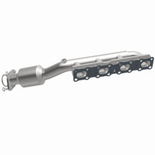 Load image into Gallery viewer, MagnaFlow Exhaust Products 4583380 California CARB Manifold Catalytic Converter for Select INFINITI QX56, Nissan Pathfinder Armada, Nissan TITAN