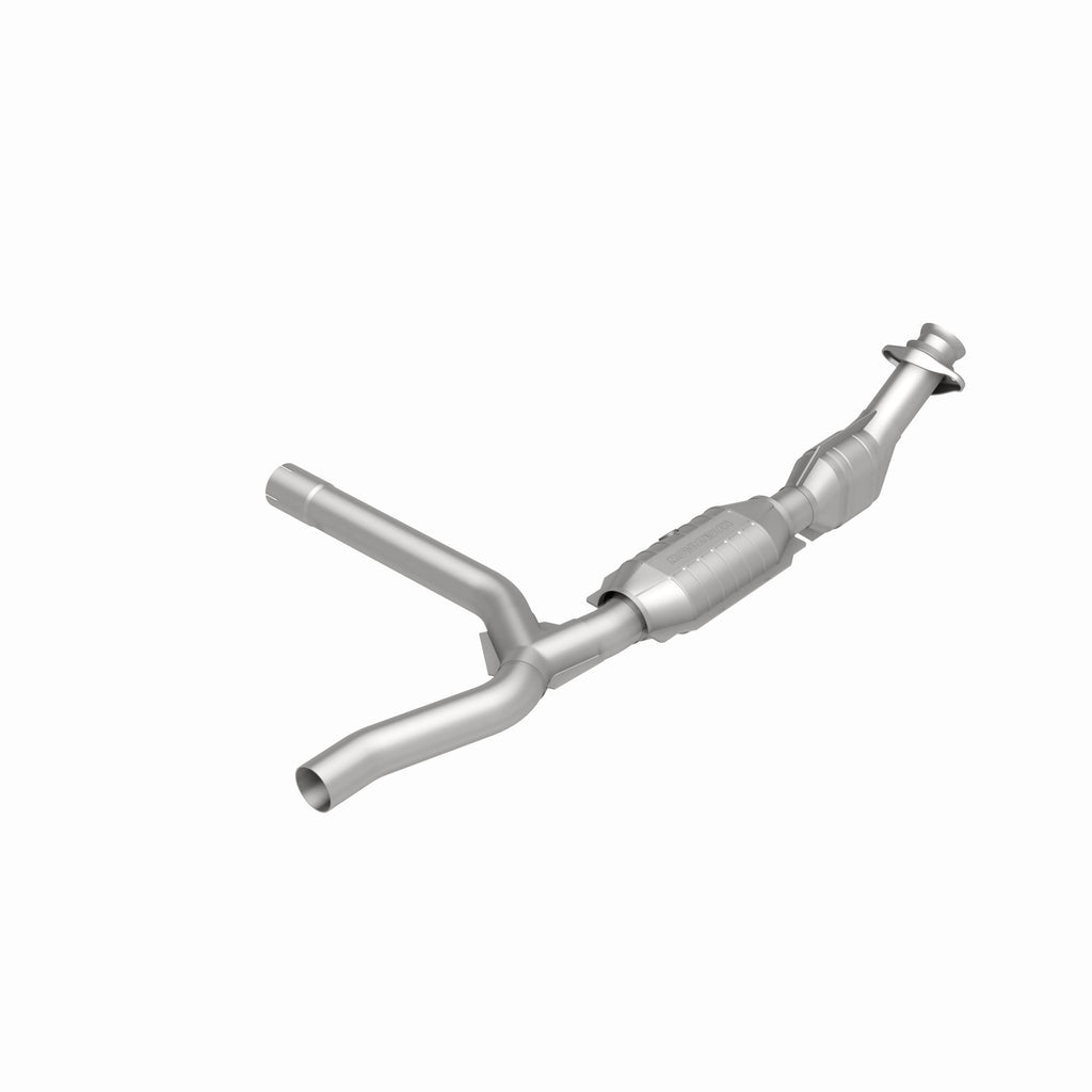 MagnaFlow Exhaust Products 51301 OEM Grade Direct-Fit Catalytic Converter for Select Ford F-150, Ford F-150 Heritage