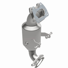 Load image into Gallery viewer, MagnaFlow Exhaust Products 5551994 California CARB Manifold Catalytic Converter for Select Ram ProMaster 1500, Ram ProMaster 2500, Ram ProMaster