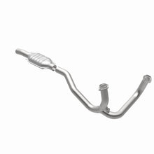 Load image into Gallery viewer, MagnaFlow Exhaust Products 93131 Standard Grade Direct-Fit Catalytic Converter for Select Ford E-150 Econoline, Ford E-150 Econoline Club Wagon, Ford E-250 Econoline, Ford E-250 Econoline Club Wagon