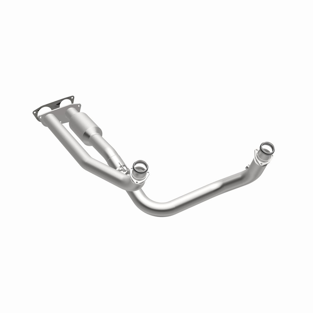 MagnaFlow Exhaust Products 95470 HM Grade Direct-Fit Catalytic Converter for Select Chevrolet C2500, Chevrolet C2500 Suburban, Chevrolet C3500, Chevrolet K2500, Chevrolet K2500 Suburban, Chevrolet K3500, GMC C2500, GMC C2500 Suburban, GMC C3500, GMC