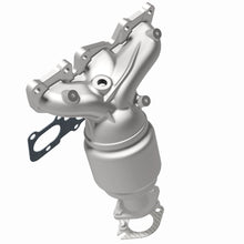 Load image into Gallery viewer, MagnaFlow Exhaust Products 5531090 California CARB Manifold Catalytic Converter for Select Hyundai Santa Fe, Kia Sorento
