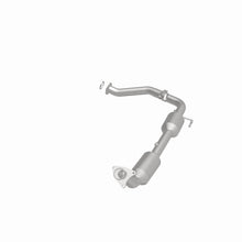 Load image into Gallery viewer, MagnaFlow Exhaust Products 5582629 California CARB Direct-Fit Catalytic Converter for Select Toyota Tundra