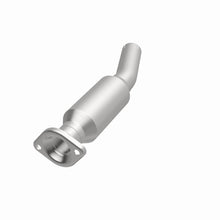 Load image into Gallery viewer, MagnaFlow Exhaust Products 5592749 California CARB Direct-Fit Catalytic Converter for Select Toyota RAV4