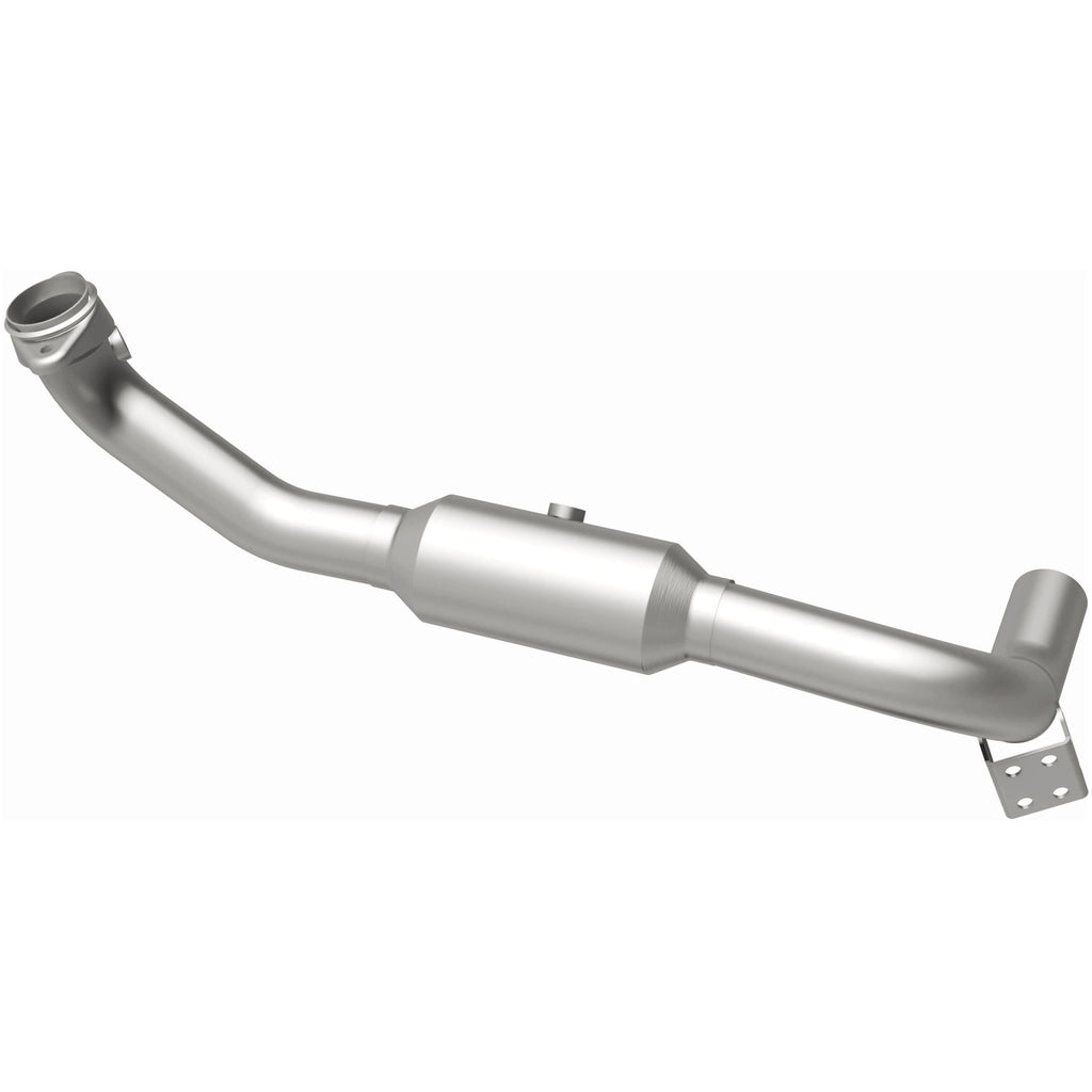 MagnaFlow Exhaust Products 4651507 California CARB Direct-Fit Catalytic Converter for Select Lincoln Navigator
