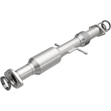 Load image into Gallery viewer, MagnaFlow Exhaust Products 21-096 OEM Grade Direct-Fit Catalytic Converter for Select Lexus RX350, Lexus RX350L