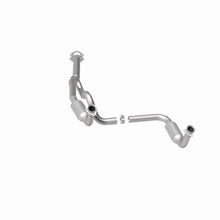 Load image into Gallery viewer, MagnaFlow Exhaust Products 49063 OEM Grade Direct-Fit Catalytic Converter for Select Chevrolet Express 1500, Chevrolet Express 2500, Chevrolet Express 3500, GMC Savana 1500, GMC Savana 2500, GMC Savana