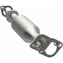 Load image into Gallery viewer, MagnaFlow Exhaust Products 5561823 California CARB Direct-Fit Catalytic Converter for Select Hyundai Elantra, Hyundai Elantra GT