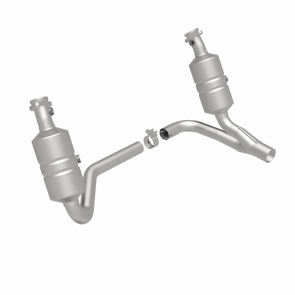 MagnaFlow Exhaust Products 49849 OEM Grade Direct-Fit Catalytic Converter for Select Dodge Dakota, Mitsubishi Raider