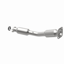 Load image into Gallery viewer, MagnaFlow Exhaust Products 551753 California CARB Direct-Fit Catalytic Converter for Select Nissan Sentra, Nissan Versa, Nissan Versa Note