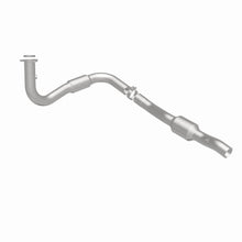 Load image into Gallery viewer, MagnaFlow Exhaust Products 52492 OEM Grade Direct-Fit Catalytic Converter for Select Chevrolet Silverado HD, Chevrolet Silverado 3500, GMC Sierra HD, GMC Sierra