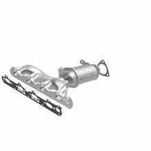 Load image into Gallery viewer, MagnaFlow Exhaust Products 5531060 California CARB Manifold Catalytic Converter for Select Chevrolet Malibu, Pontiac G6, Saturn Aura