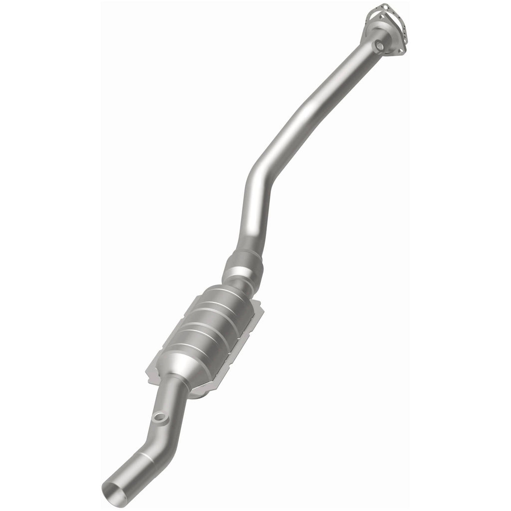MagnaFlow Exhaust Products 22962 HM Grade Direct-Fit Catalytic Converter for Select Audi A4, Audi A4 Quattro, Volkswagen Passat
