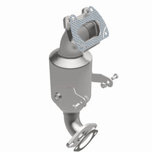 Load image into Gallery viewer, MagnaFlow Exhaust Products 5551994 California CARB Manifold Catalytic Converter for Select Ram ProMaster 1500, Ram ProMaster 2500, Ram ProMaster