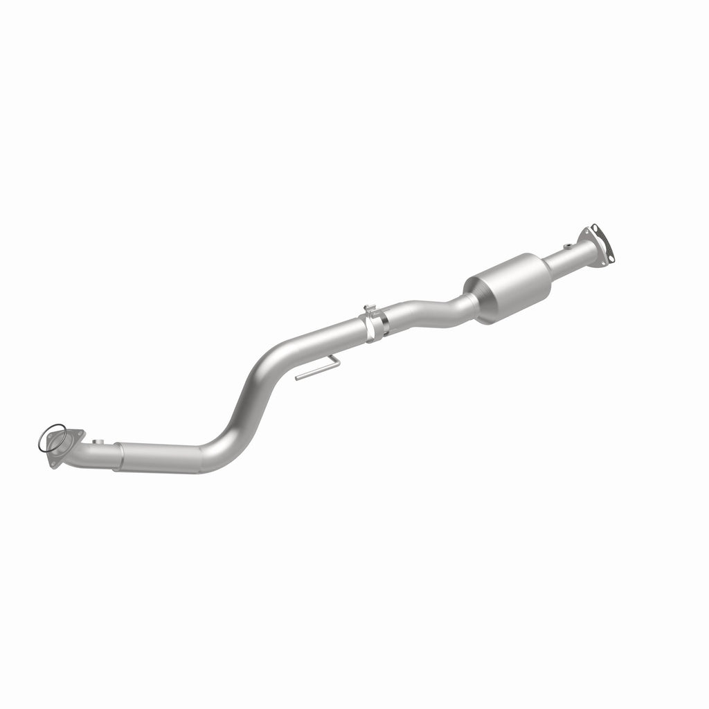 MagnaFlow Exhaust Products 280428 OEM Grade Direct-Fit Catalytic Converter for Select Chevrolet Express 4500, GMC Savana